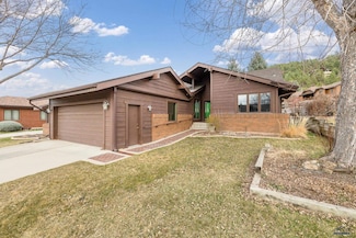 2493 Broadmoor Ct, Rapid City, SD 57702