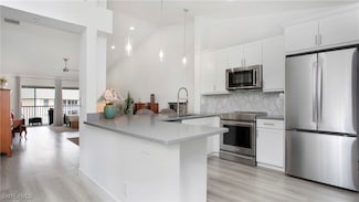 9640 Victoria Ln Unit 308, Naples, FL 34109