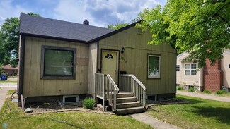 1326 11th St N, Fargo, ND 58102