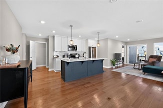 2202 SW Osage Dr, Lee's Summit, MO 64082