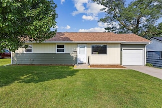 4225 Council St NE, Cedar Rapids, IA 52402