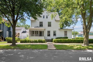 219 Kirkwood Blvd, Davenport, IA 52803