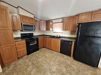 1134 Kelly Dr Unit 5, Hinesville, GA 31313