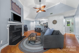 2510 Cranbrook Ln, Charlotte, NC 28207