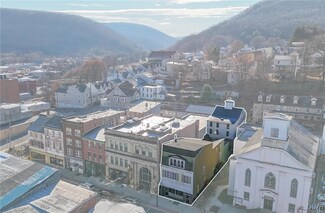 120 W Broad St, Tamaqua, PA 18252