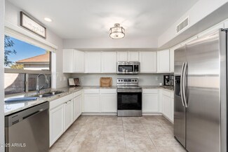 4660 E Torrey Pines Ln, Chandler, AZ 85249