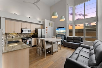 1465 C St Unit 3611, San Diego, CA 92101