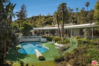 409 Drury Ln, Beverly Hills, CA 90210
