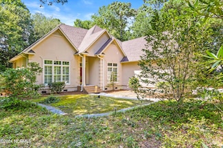 6604 Cove Point Dr, Wilmington, NC 28409