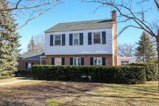 721 Hermitage Dr, Deerfield, IL 60015