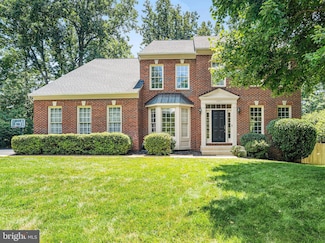 5271 Tractor Ln, Fairfax, VA 22030