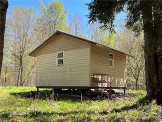 7148 Maple Dr, Watson, NY 13343