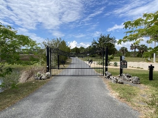 xxx Carrol Dr, Crawfordville, FL 32327