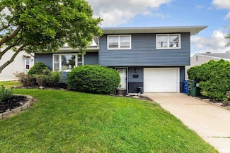 2628 N Gayman Ave, Davenport, IA 52804