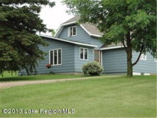 615 2nd St SE, Pelican Rapids, MN 56572