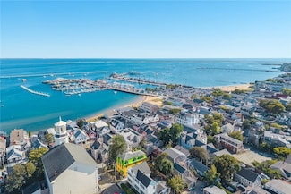 4 Center St, Provincetown, MA 02657