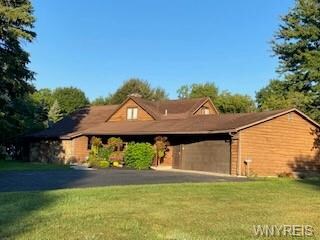 11430 Tomarsue Rd, Marilla, NY 14102