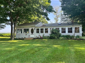 1926 Colchester Point Rd, Colchester, VT 05446