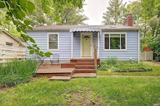 1005 E Maxwell Ln, Bloomington, IN 47401