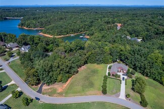 112 Topsail Dr, Anderson, SC 29625