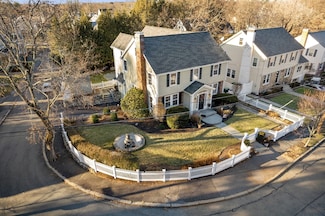 26 Lindbergh Ave, West Newton, MA 02465