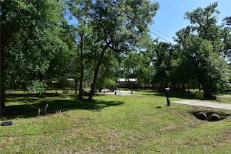 1510 Pine Grove Dr, Dickinson, TX 77539
