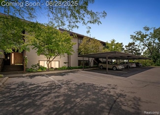 510 Cliffs Dr Unit 305, Ypsilanti, MI 48198