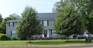230 Rivercrest Dr, Coshocton, OH 43812