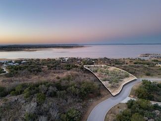 244 Peninsula Dr, Burnet, TX 78611