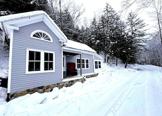194 Black Piece Rd, Wardsboro, VT 05355