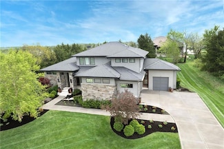 25075 W 105th Terrace, Olathe, KS 66061