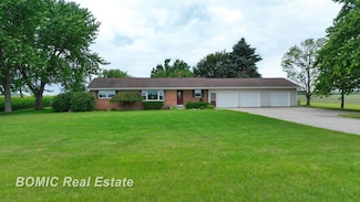 5242 Hart Rd, Vassar, MI 48768