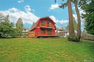 18450 5th Ave NE, Suquamish, WA 98392