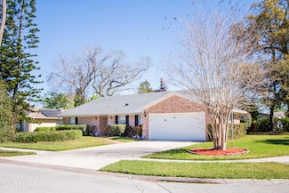 1749 Jacobs Rd, South Daytona, FL 32119