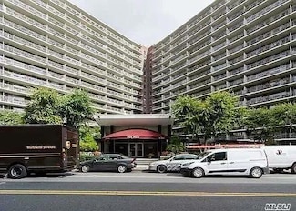61-15 97th St Unit 11L, Rego Park, NY 11374