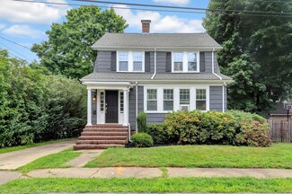 36 Garden St, Milton, MA 02186
