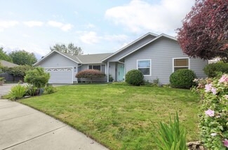 609 SE Liberty Dr, Grants Pass, OR 97527