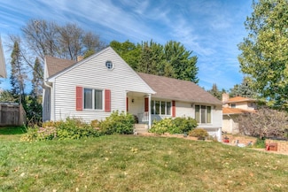 909 Christensen Ave, Saint Paul, MN 55118