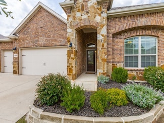 3026 Maverick Dr, Heath, TX 75032