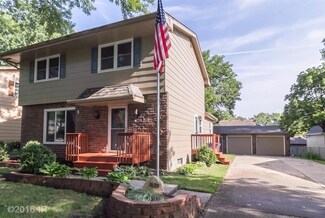 5125 Merced St, Des Moines, IA 50310