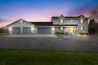 S98W18986 Christopher Ln, Muskego, WI 53150