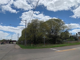 32xx Rice St, Saint Paul, MN 55126