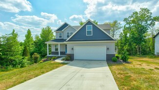 329 Maplecrest Blvd, Jasper, IN 47546