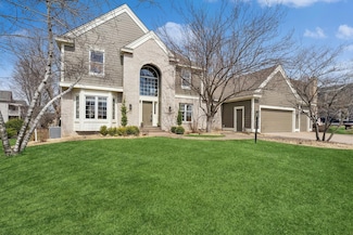 3412 Williamsburg Pkwy, Woodbury, MN 55129