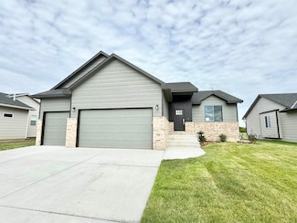 5496 N Toben Dr, Wichita, KS 67227