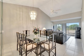 280 NW 67th St Unit B207, Boca Raton, FL 33487