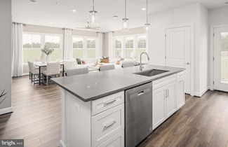 5800 Moonstone Way Unit 1, Haymarket, VA 20169