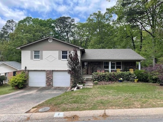 8 Evergreen Ct, Little Rock, AR 72227