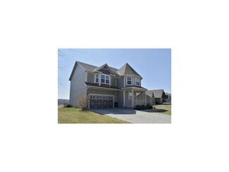 17915 Sunset Dr, Weston, MO 64098
