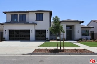12721 Fairlawn Dr, Bakersfield, CA 93311